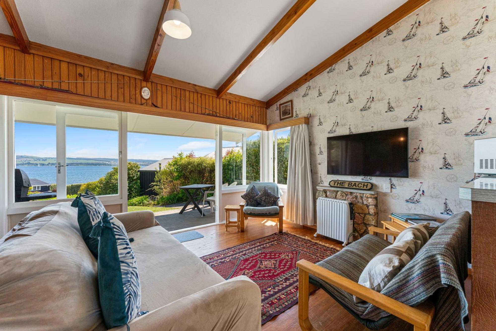 Lakeview Cottage - Rainbow Point Holiday Home 타우포 호 외부 사진